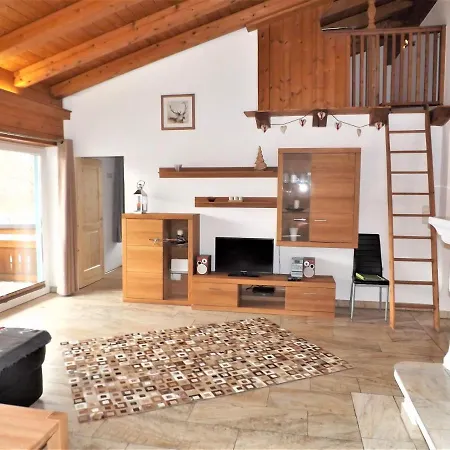 Kaiser Suite, Scheffau Apartment *